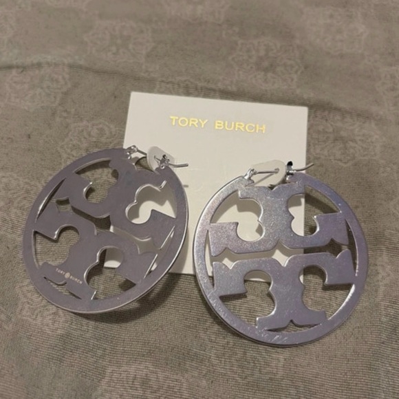 NEW Tory Burch Silver Miller Hoop Earrings - Picture 3 of 4